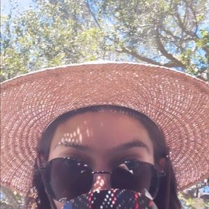 Meet your Posher, Kara